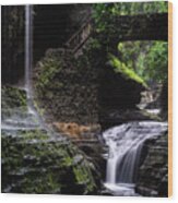 Rainbow Falls Wood Print