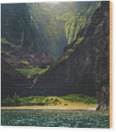 Secluded Kalalau Beach Wood Print