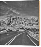 Standing In The Road B W Grand Canyon Butte Page Arizona Art Wood Print