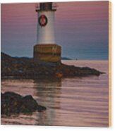 Tide Coming In At Winter Island Lighthouse Wood Print