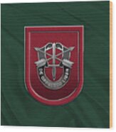 U. S.  Army 7th Special Forces Group - 7 S F G  Beret Flash Over Green Beret Felt Wood Print