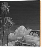 Vintage Plymouth Automobile In Black And White Against Palm Trees Wood Print
