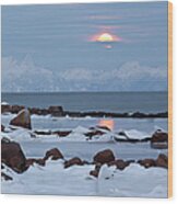 Arctic Moonset Wood Print
