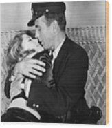 Bogart And Bacall Kissing Wood Print