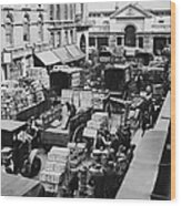 Busy Covent Market, London Wood Print