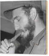 Fidel Castro Lighting A Cigar Wood Print