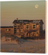 Clements House With Full Moon Behind Wood Print