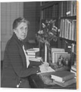 Ida M. Tarbell At Her Desk Wood Print