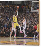 Lebron James Shoots To Break The All-time Scoring Record Wood Print