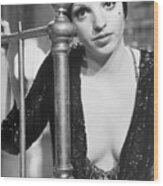 Liza Minnelli In Cabaret Wood Print