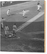 Lou Gehrig Rounding 3rd, Man Scoring Wood Print