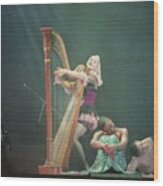Madonna Playing Harp On Stage During Concert Wood Print
