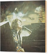 Melissa Manchester Performs On Stage Wood Print