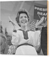 Nancy Reagan Applauding Wood Print