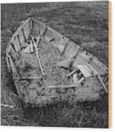 Old Boat In Tidal Marsh Ii Bw Wood Print