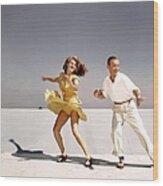 Rita Hayworth And Fred Astaire Wood Print