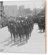 Soldiers Marching With Machine Gun Sign Wood Print