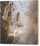 Space Shuttle Atlantis Sts-135 Mission Launched From Launch Pad Wood Print