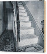 Staircase In An Abandoned Home Wood Print