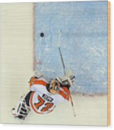 Philadelphia Flyers V New York Islanders #46 Wood Print