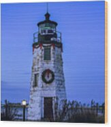 Goat Island Lighthouse Dressed For The Holidays Wood Print