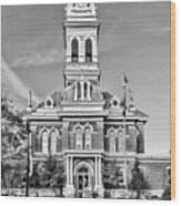 Historic Jessamine County Courthouse Black And White Wood Print