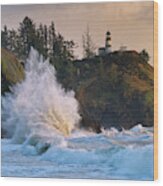 Large Wave  At Cape Disappointment Lighthouse In Washington Wood Print