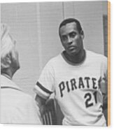 Roberto Clemente Wood Print