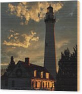 Sunrise At Wind Point Lighthouse Wood Print