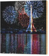 Tour Eiffel Fireworks Paris Wood Print