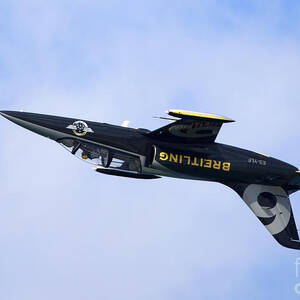 Breitling air display team #3 by Nir Ben-Yosef
