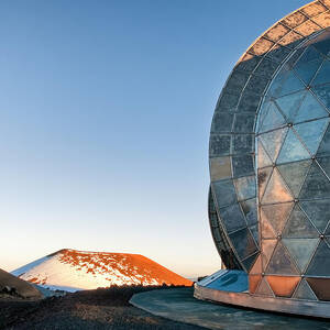 Caltech Submillimeter Observatory by Jim Thompson
