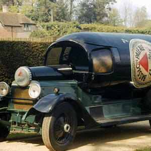 Auto: Daimler, 1921 by Granger
