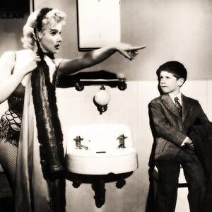Marilyn Monroe in THE ASPHALT JUNGLE Movie Poster Tote Bag by Vintage  Collectables - Pixels