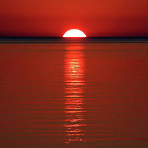 Setting Sun Abstract by David T Wilkinson