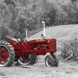 The Red Tractor by Aimelle Ml