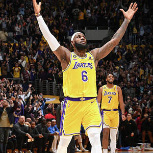 Lebron James Breaks All-time Scoring Record by Andrew D. Bernstein