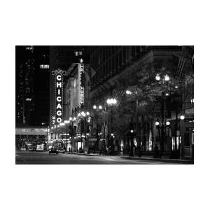 Chicago Theatre at night Photograph by Alexandra Till - Fine Art America