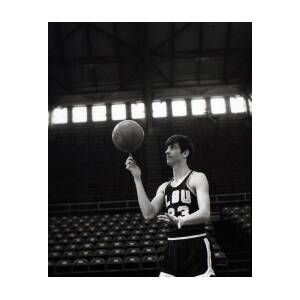 Pete Maravich Spinning Ball On Finger Poster by Retro Images Archive - Fine  Art America