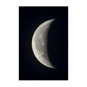 The 23-day-old Waning Crescent Moon Photograph by Alan Dyer - Pixels