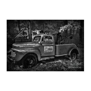 Vintage Ford F4 Tow Truck Photograph by Paul Ward - Fine Art America