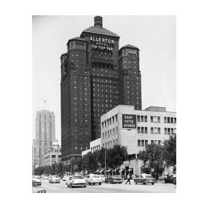 Allerton Hotel And Saks Fifth Avenue by Chicago History Museum