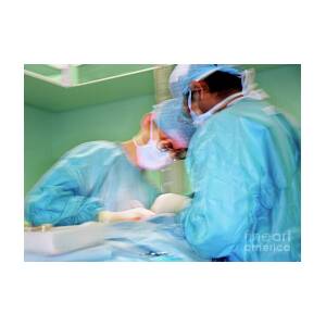 Surgeons perform triple bypass surgery on heart - Stock Image - M560/0214 -  Science Photo Library