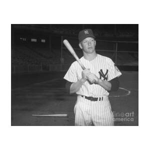 Rookie 1951 Mickey Mantle New York Yankees Batting 11x14 Archival Photo
