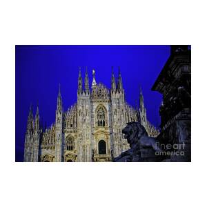 The Lion and Duomo Photograph by Anna Serebryanik - Fine Art America