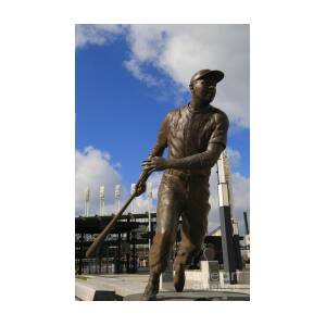Statue of Larry Doby, first African American to play in the