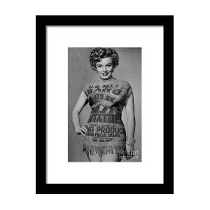 Marilyn Monroe In Potato Sack Dress In 1951 Proves That She Looked  Beautiful In Anything Tote Bag