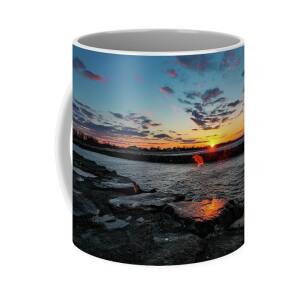 https://render.fineartamerica.com/images/rendered/square-product/small/images/rendered/default/frontright/mug/images/artworkimages/medium/2/sunrise-on-the-jetty-ii-bryan-ince.jpg?&targetx=150&targety=0&imagewidth=499&imageheight=333&modelwidth=800&modelheight=333&backgroundcolor=62646B&orientation=0&producttype=coffeemug-11