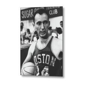 Boston Celtics: Bob Cousy Signed Oversized Photograph