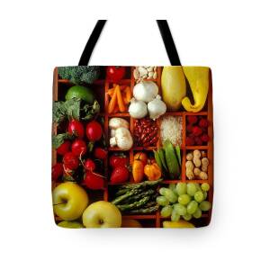 Grapes on vine in vineyards Tote Bag for Sale by Garry Gay